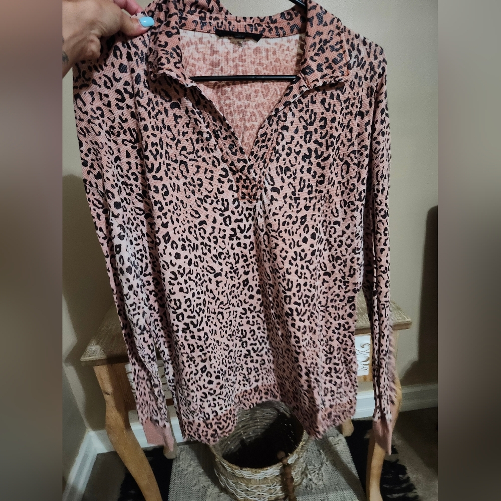 Women's animal print V neck top